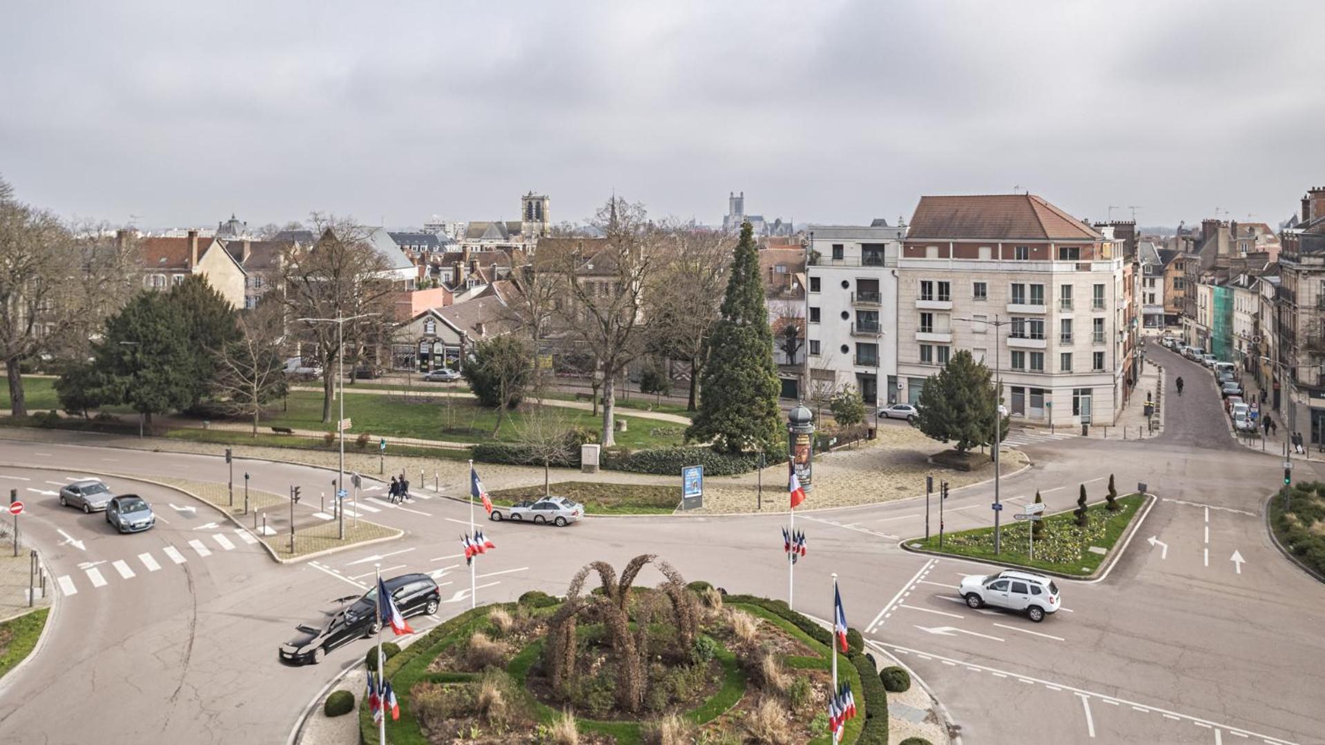 Le Balcon Troyen - Proche Hypercentre - 4 Pers. Appartement Troyes Buitenkant foto